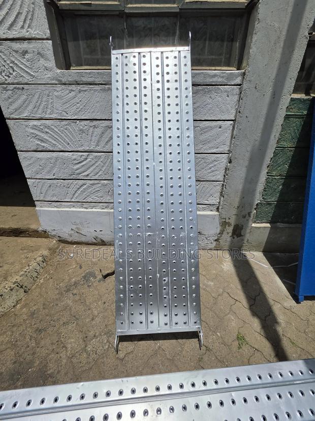 Heavy-Duty Galvanised Scaffolding Platform - thumbnail 2