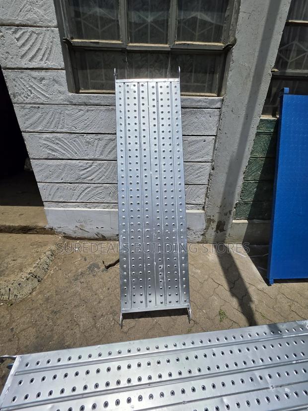 Heavy-Duty Galvanised Scaffolding Platform - thumbnail 3
