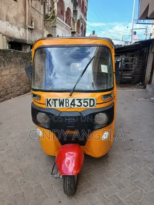 Bajaj RE 2010 Yellow