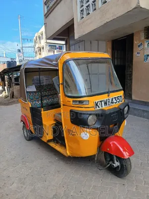 Bajaj RE 2010 Yellow