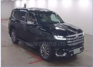 Toyota Land Cruiser LC300 2025 Matt Black
