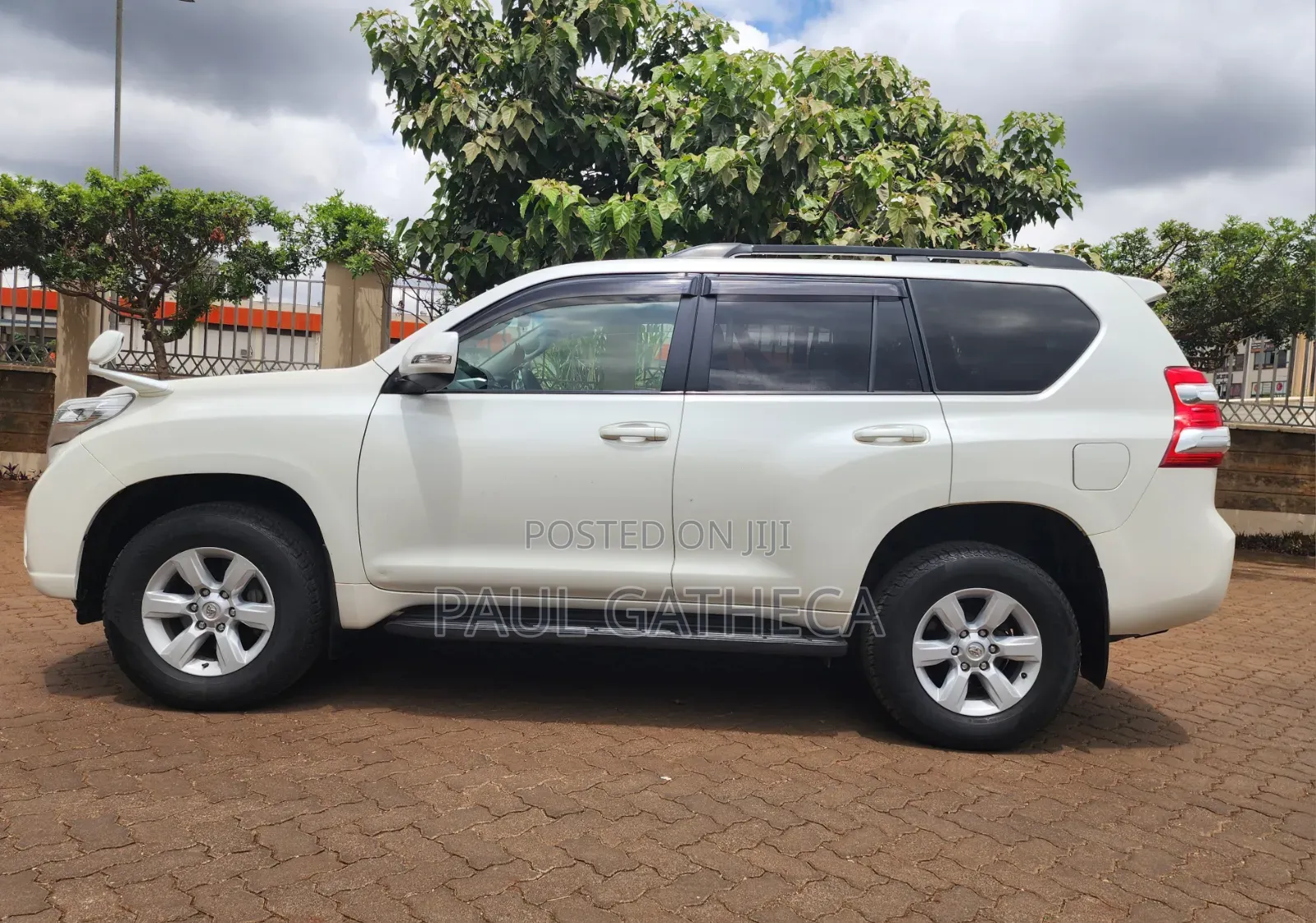 Toyota Land Cruiser Prado 2016 White