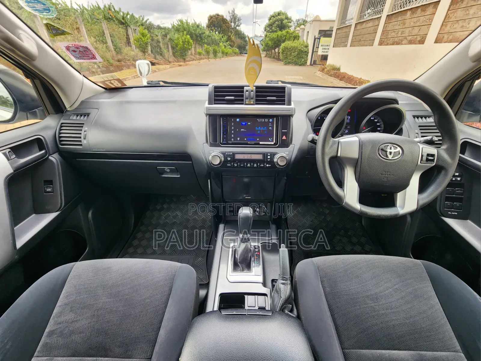 Toyota Land Cruiser Prado 2016 White