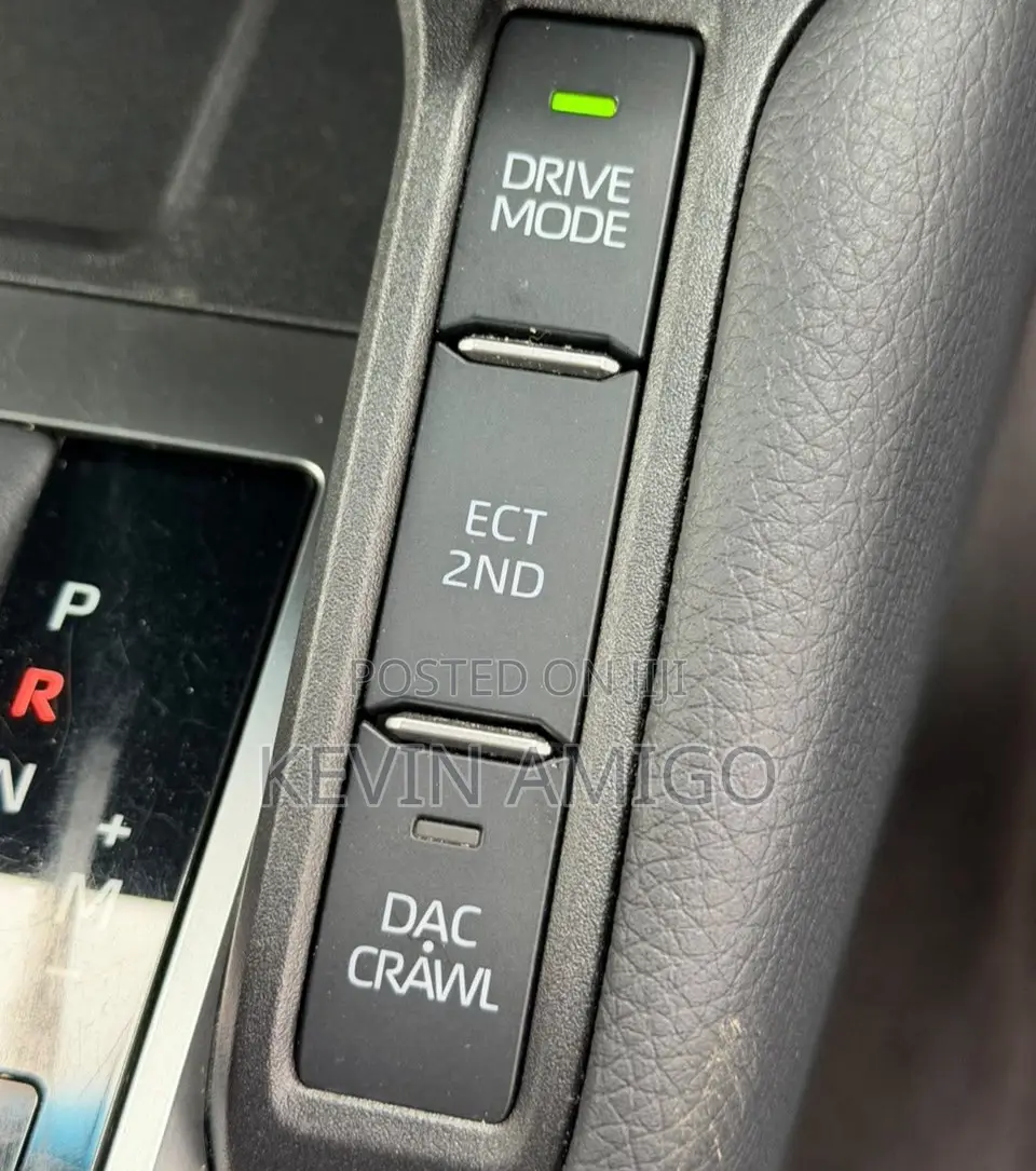 Toyota Land Cruiser LC250 2024
