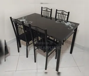 Elegant Executive 4-Seater Dining Table for Modern Homes