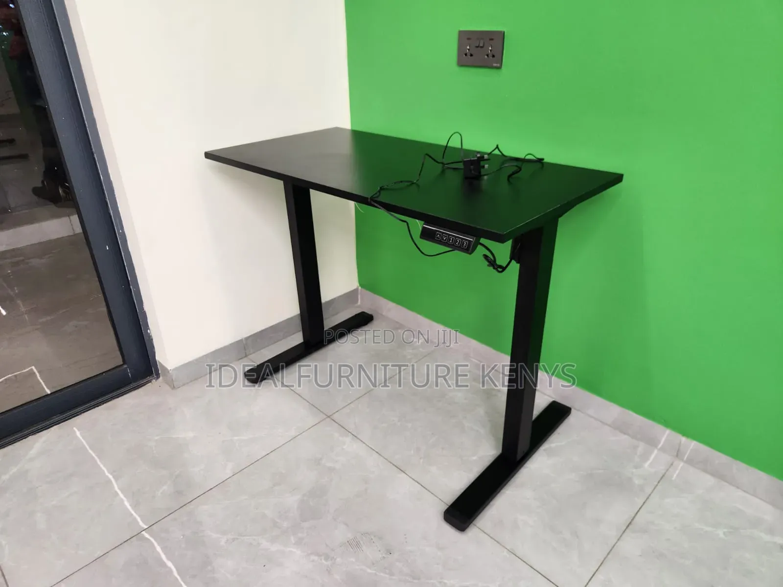 Electric Height Adjustable Standing Desk 1.2- Black