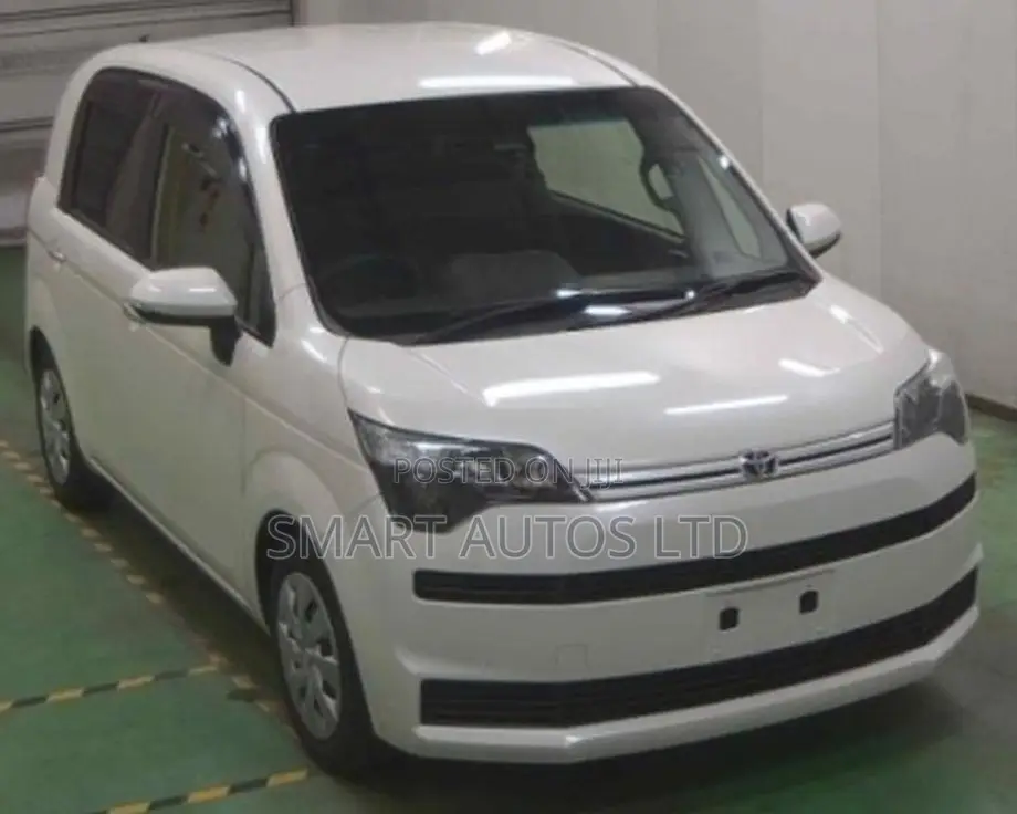 Toyota Spade 2019 Pearl