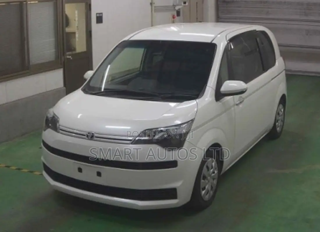 Toyota Spade 2019 Pearl
