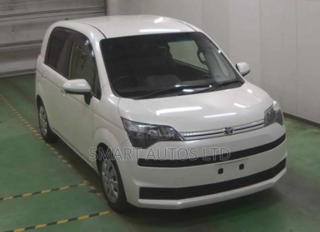 Toyota Spade 2019 Pearl