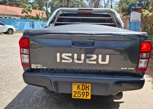 Isuzu D-MAX 2022 Gray