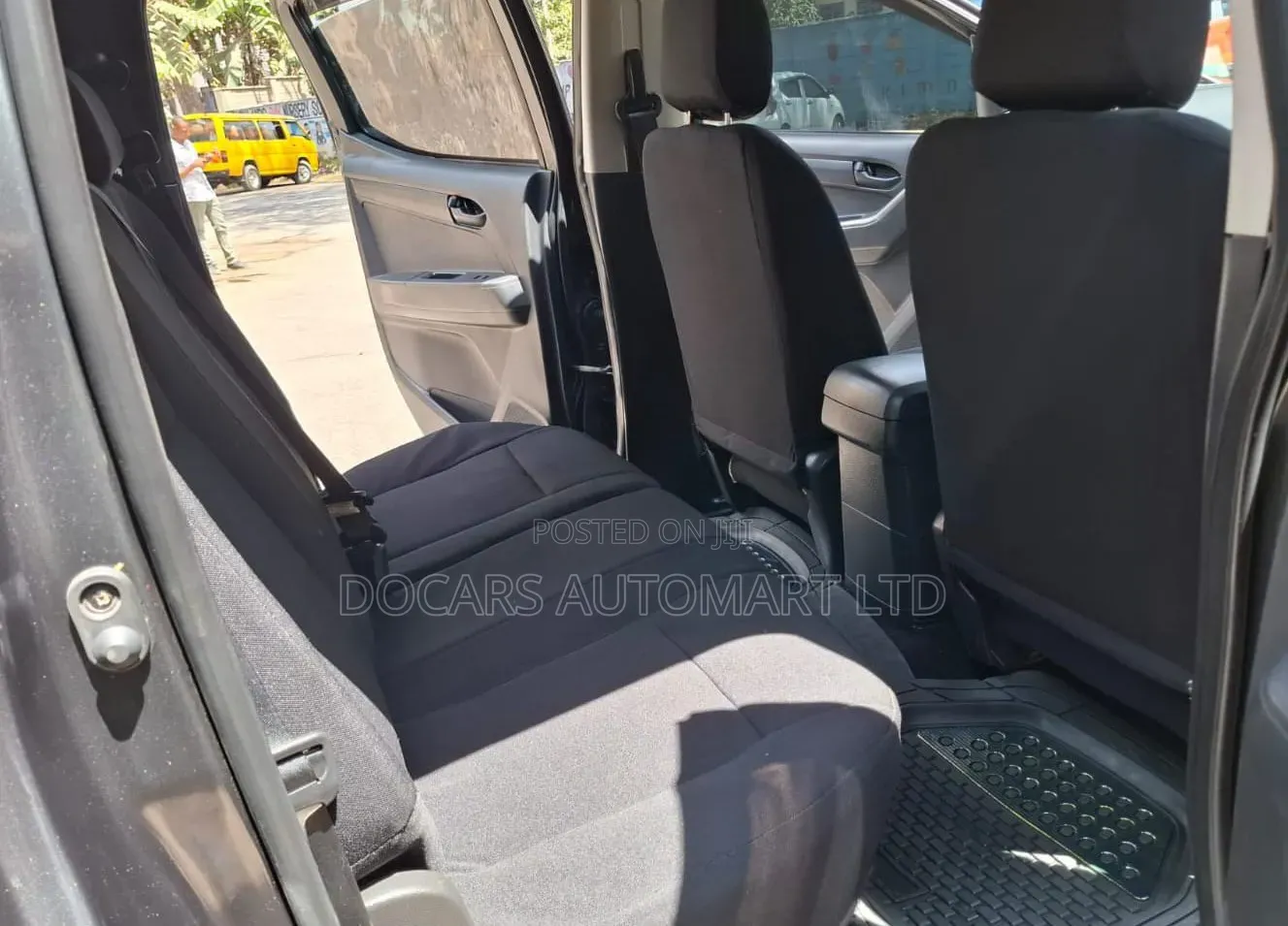 Isuzu D-MAX 2022 Gray