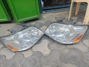Toyota Noh 2005 Headlights Non Xenon Each