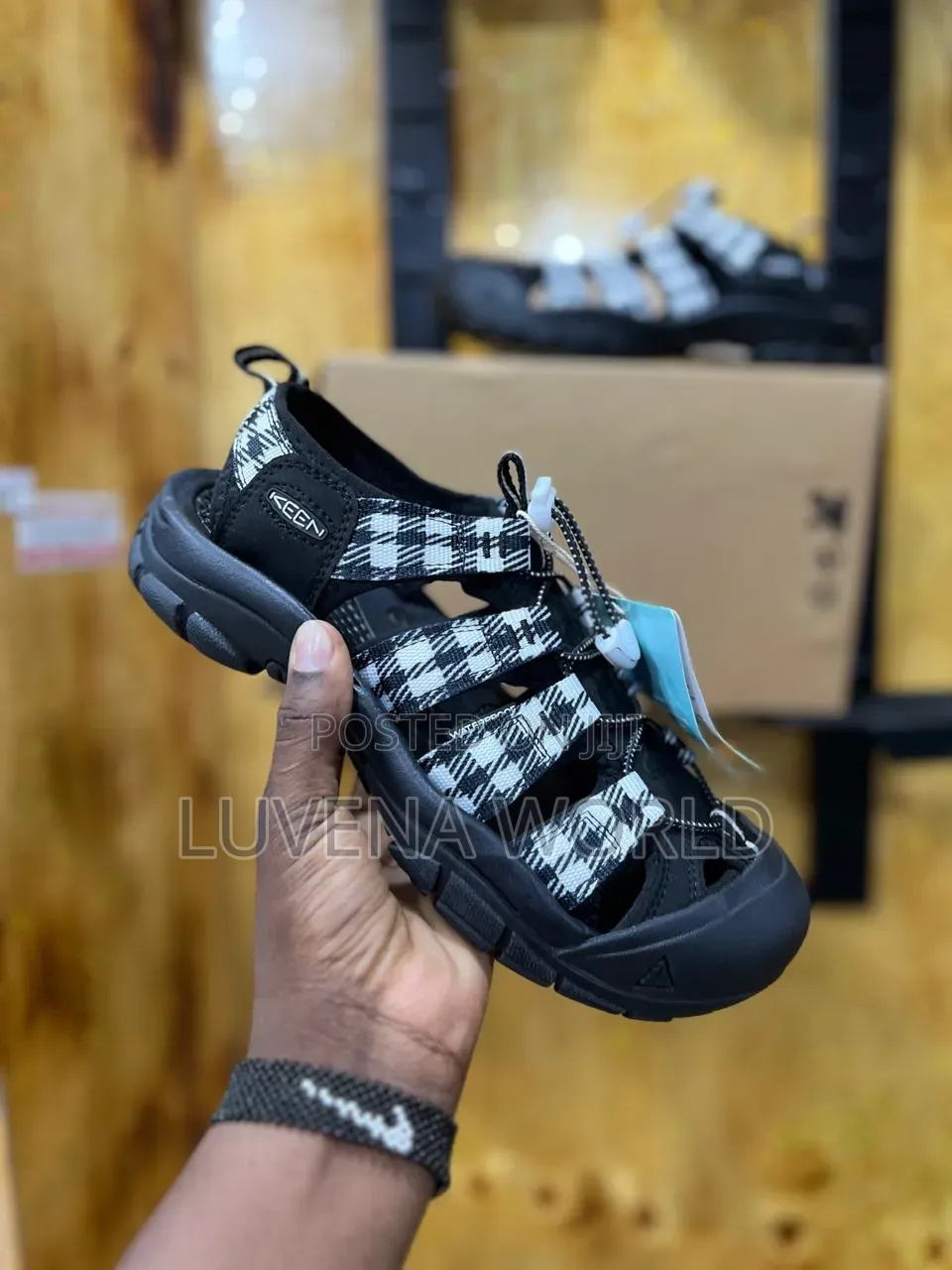 Unique Keens