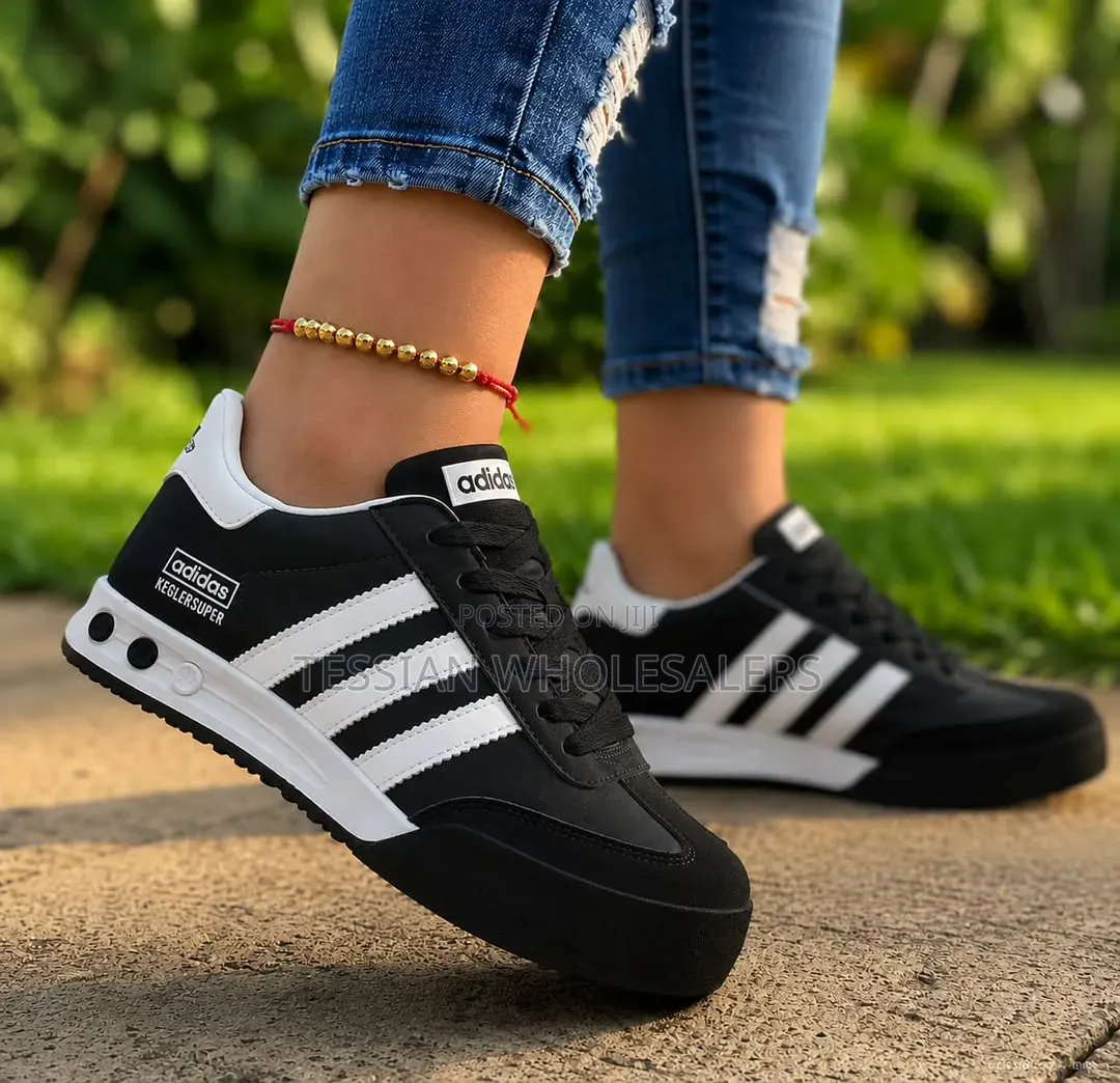 Unisex Sneakers