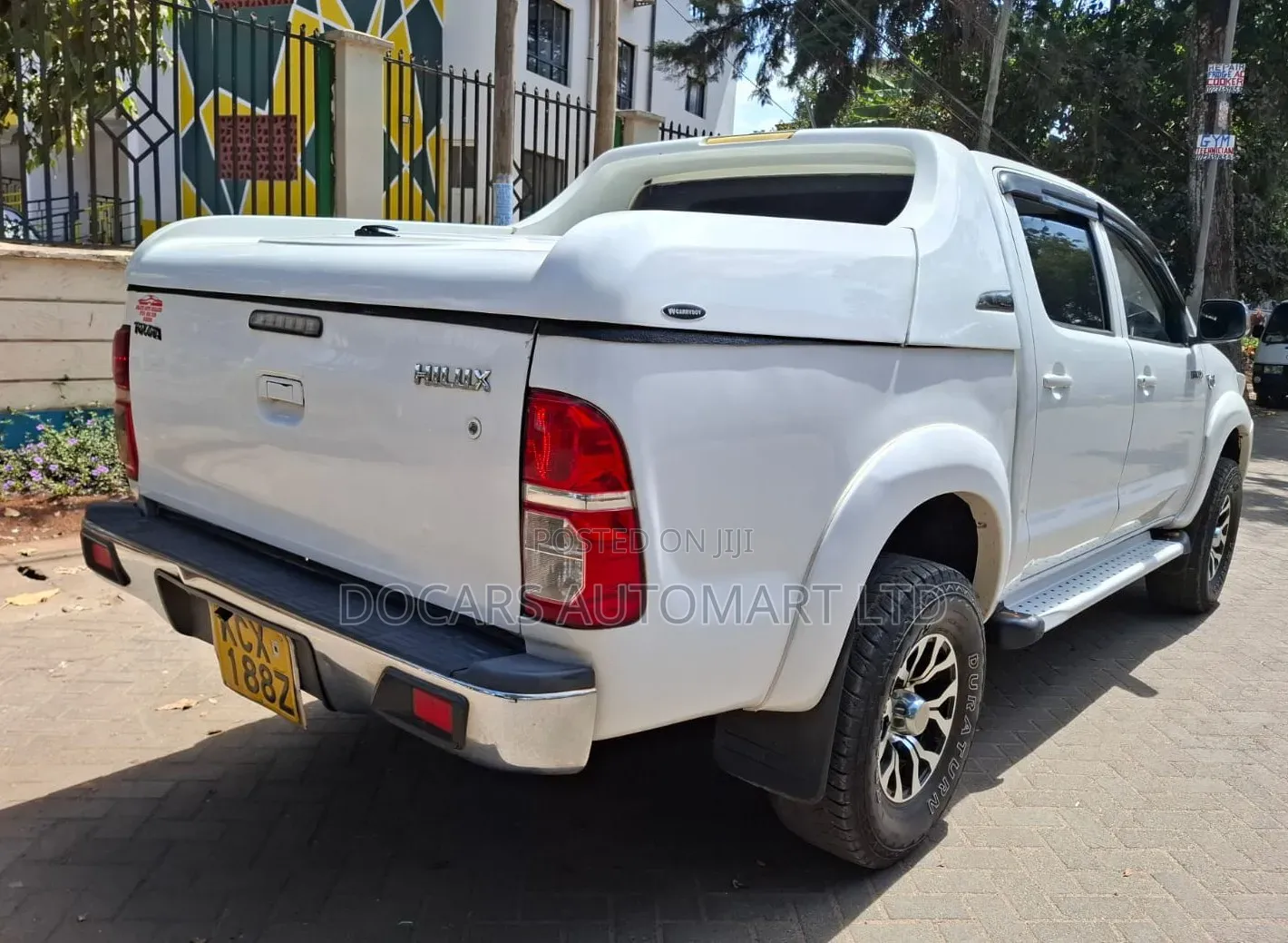 Toyota Hilux 2015 White