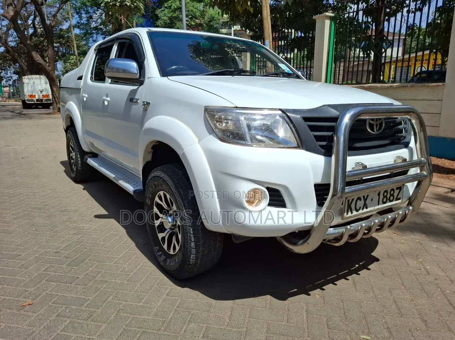 Toyota Hilux 2015 White