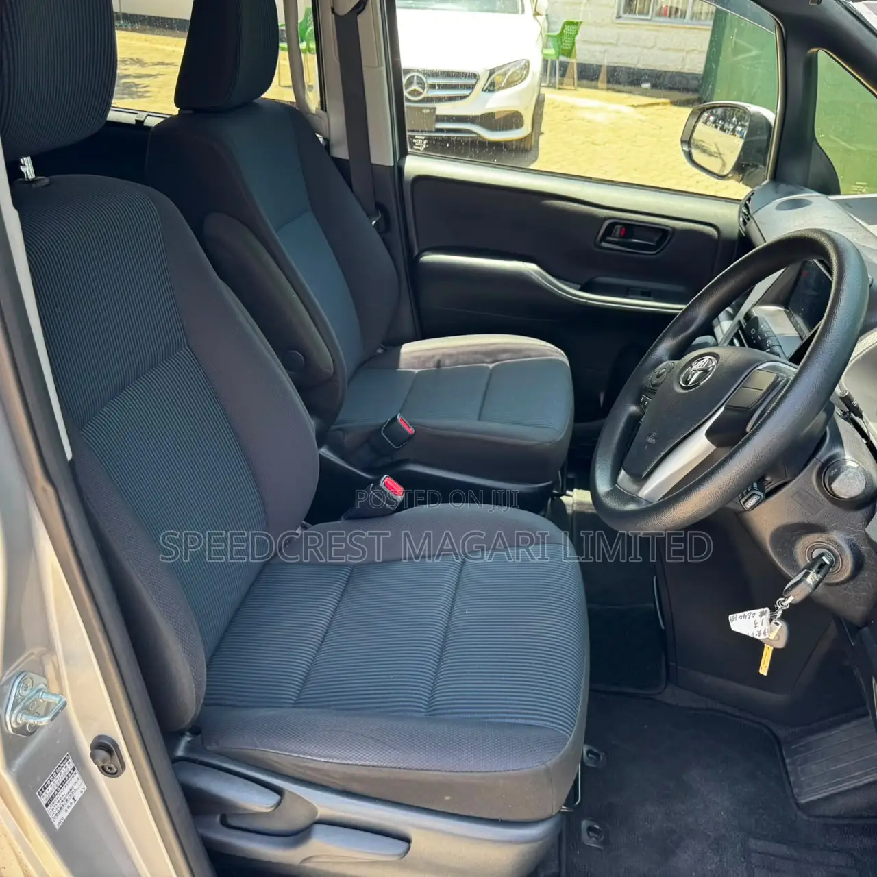 Toyota Noah 2020 Silver