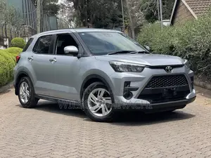 Toyota Raize 2019 Silver