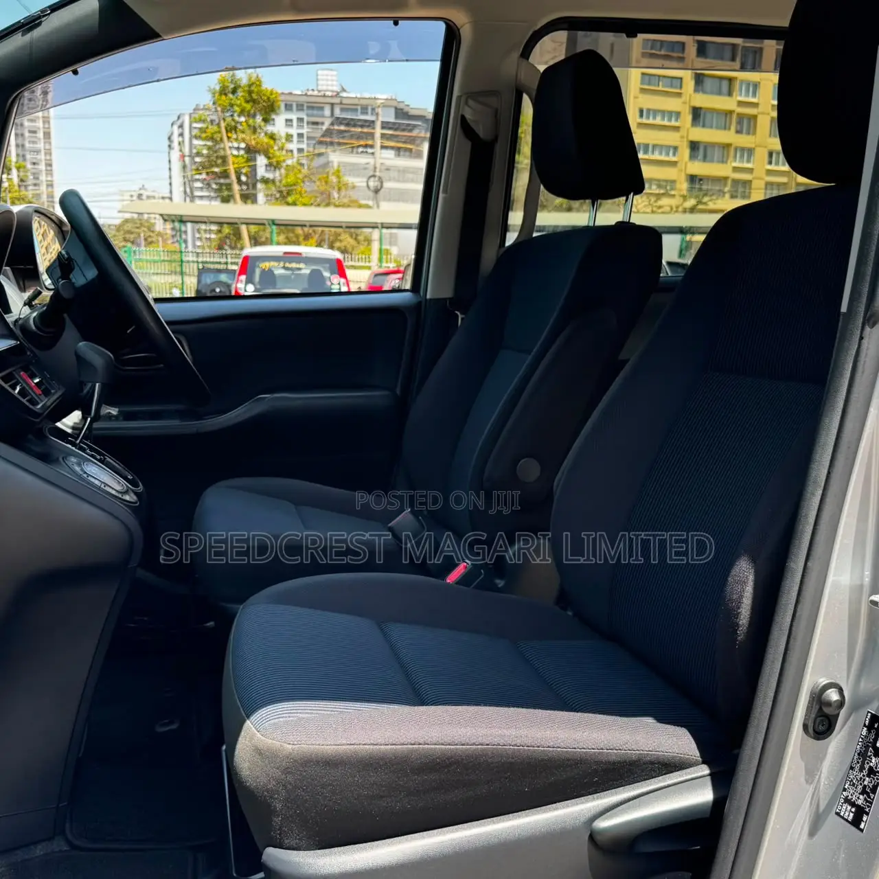 Toyota Noah 2020 Silver