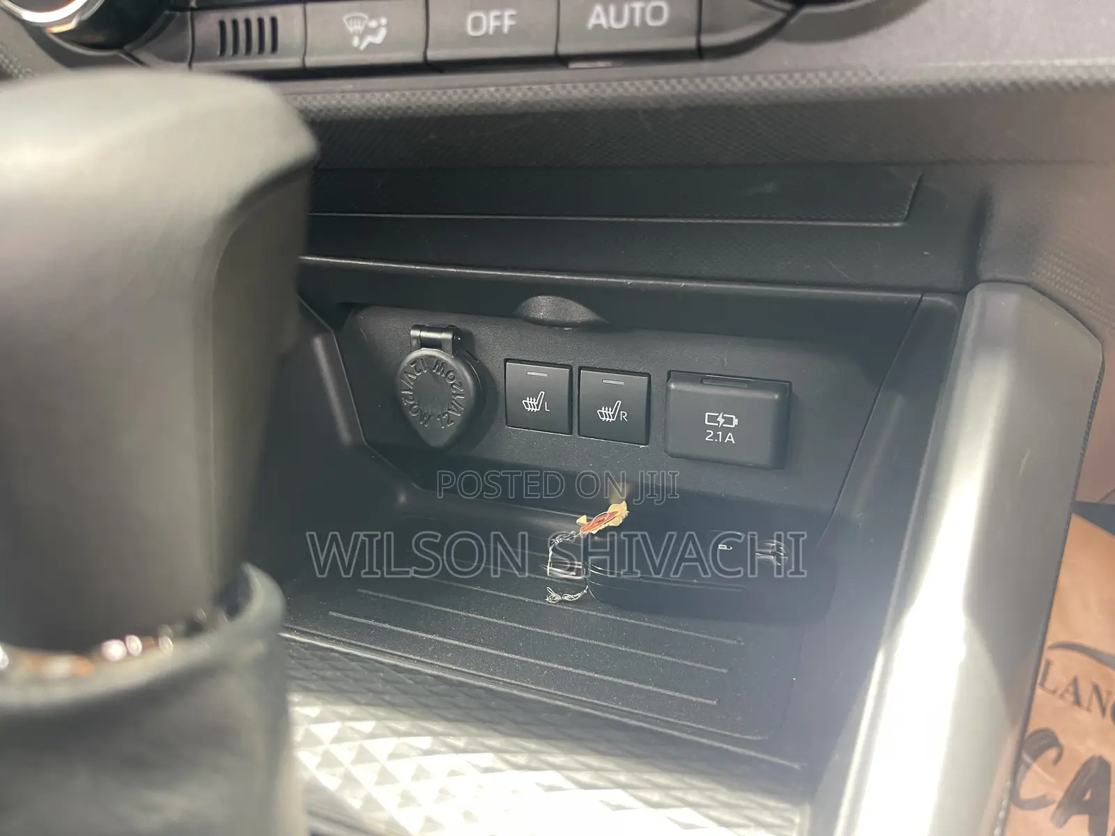 Toyota Raize 2019 Silver