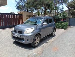 Toyota Rush 1.5 AWD 2012