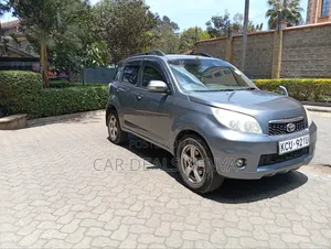 Toyota Rush 1.5 AWD 2012