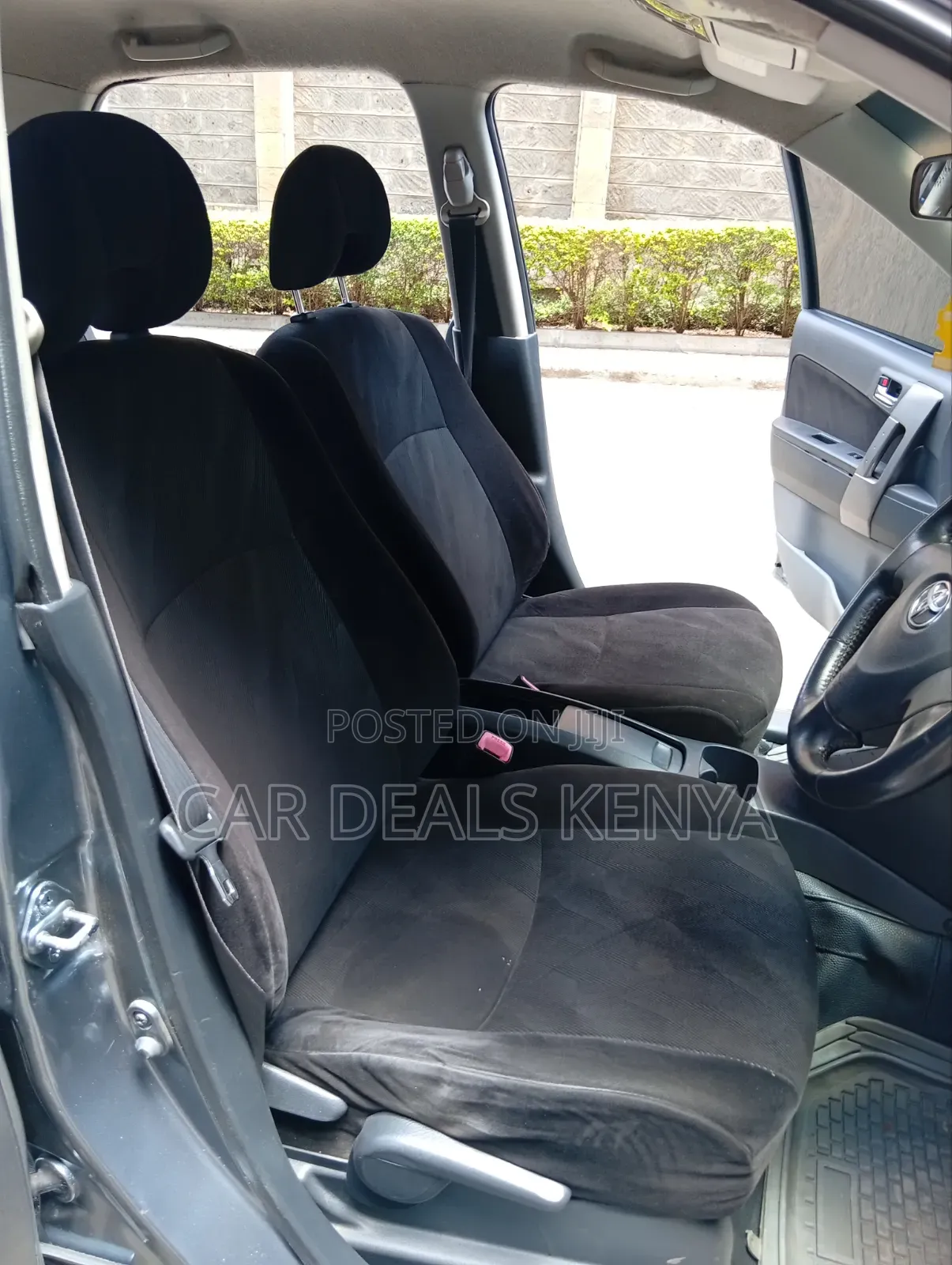 Toyota Rush 1.5 AWD 2012