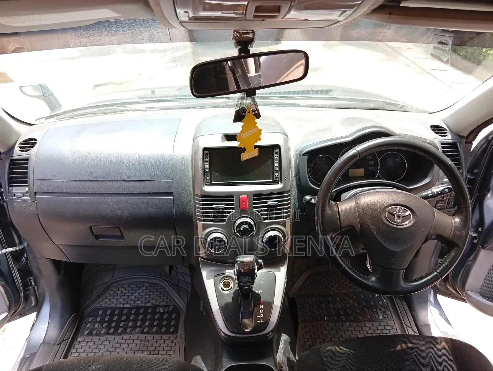 Toyota Rush 1.5 AWD 2012