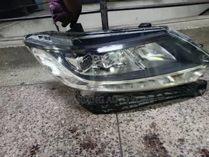 Honda Odyssey 2017 Headlight Non Xenon