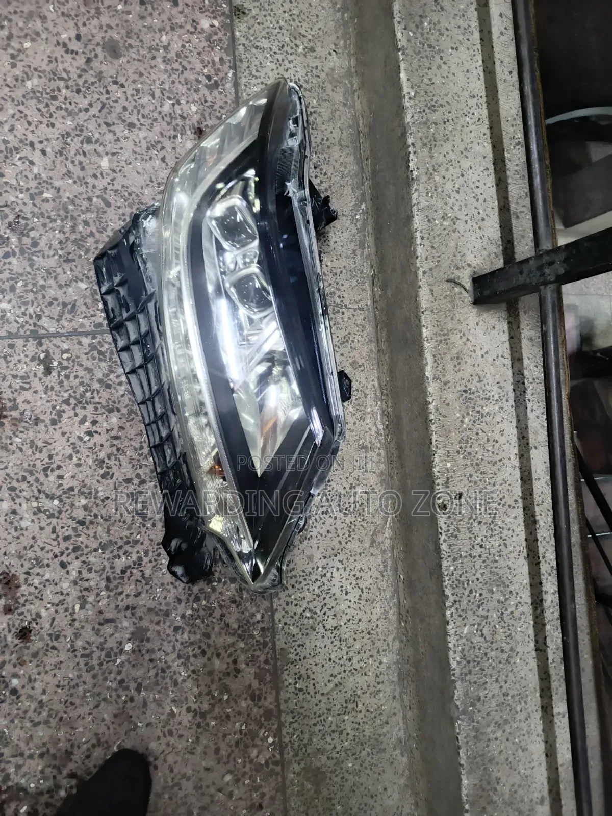 Honda Odyssey 2017 Headlight Non Xenon