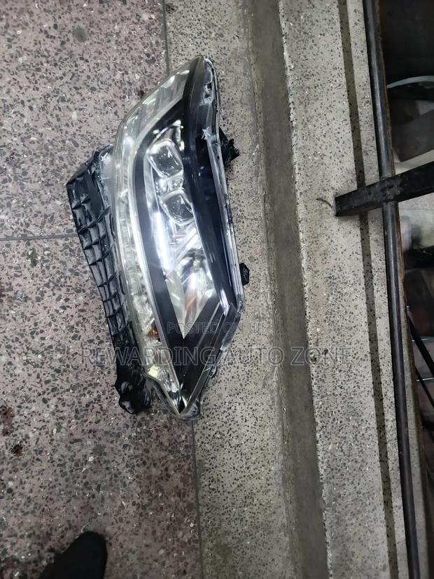 Honda Odyssey 2017 Headlight Non Xenon - thumbnail 3