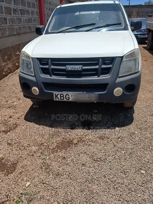 Isuzu D-MAX 2014 White