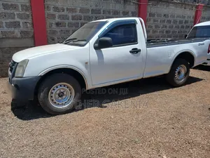 Isuzu D-MAX 2014 White