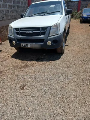 Isuzu D-MAX 2014 White