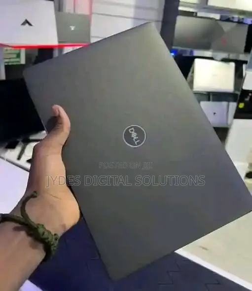 New Laptop Dell Latitude 5300 8GB Intel Core i5 SSD 256GB