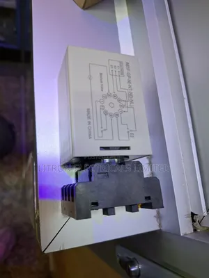 Floatless Level Switch