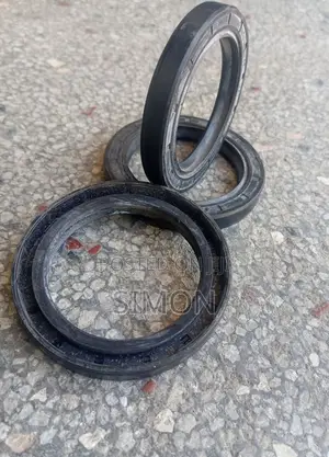 Oil Seal , Nissan E24 Td27 Qd32
