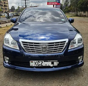 Toyota Crown 2013 Blue