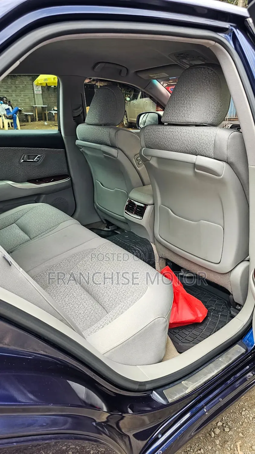 Toyota Crown 2013 Blue