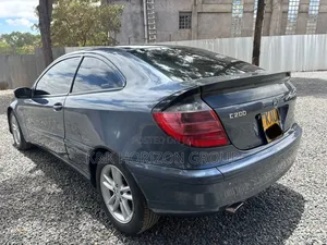 Mercedes-Benz E200 2019 Black
