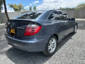 Mercedes-Benz E200 2019 Black
