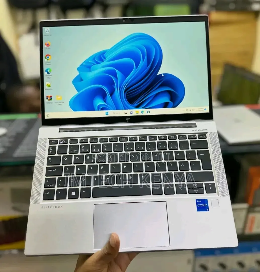 Laptop HP EliteBook 830 G8 8GB Intel Core i5 SSD 256GB