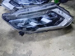 X-Trail NT 32 Headlight