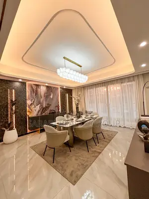 4bdrm Apartment in Valley Arcade for sale