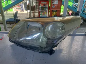 Toyota Ist 2015 Non Xenon Headlights