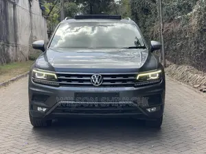 Volkswagen Tiguan 2019 Gray