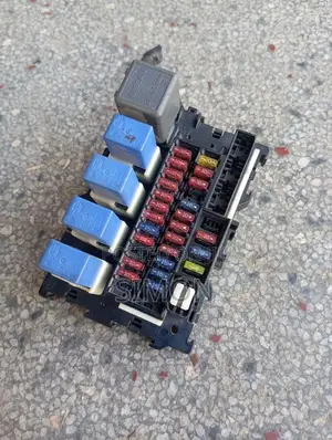 Front Fuse Box , Nissan E25 Hammer Zd30