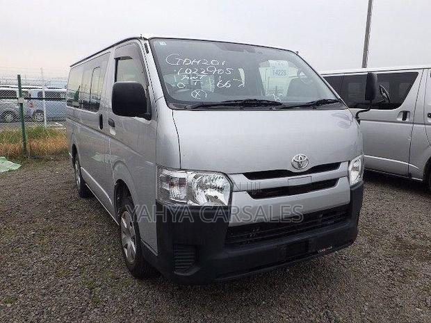 Toyota HiAce 2019 Silver