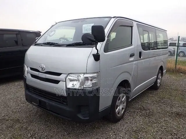 Toyota HiAce 2019 Silver