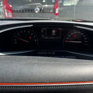 Toyota Sienta 2019 Red